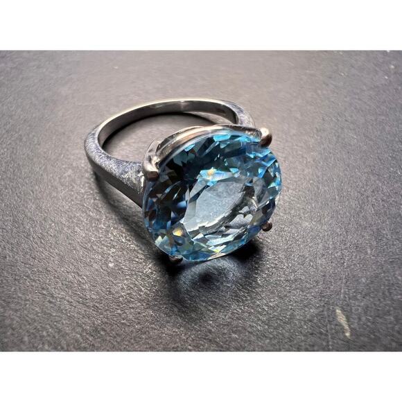 Vintage blue topaz solitaire sterling silver ring size 7 - Picture 14 of 16